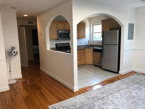 Current photo: Kitchen/Living Room/Hallway