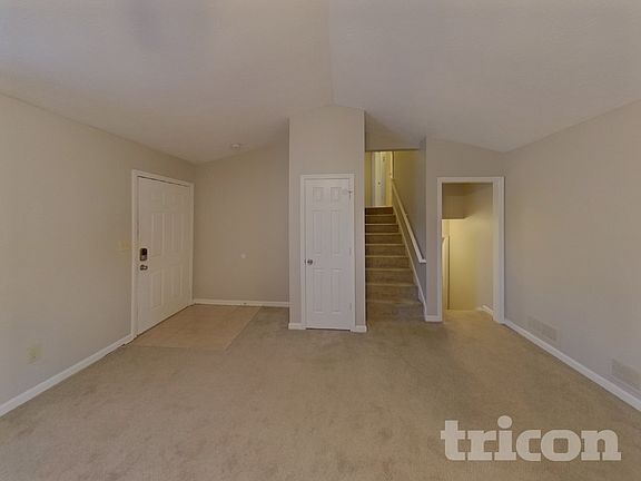 2nd image of 4684 Woodglen Ct
