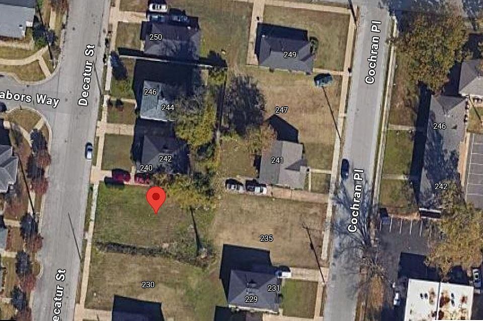 2nd image of 236 Decatur St