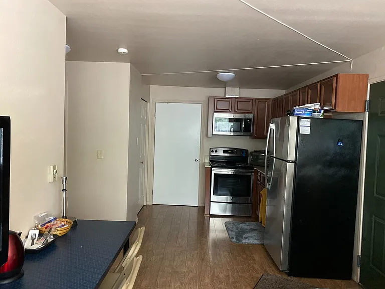 1519 NE 50th St — Photo 11