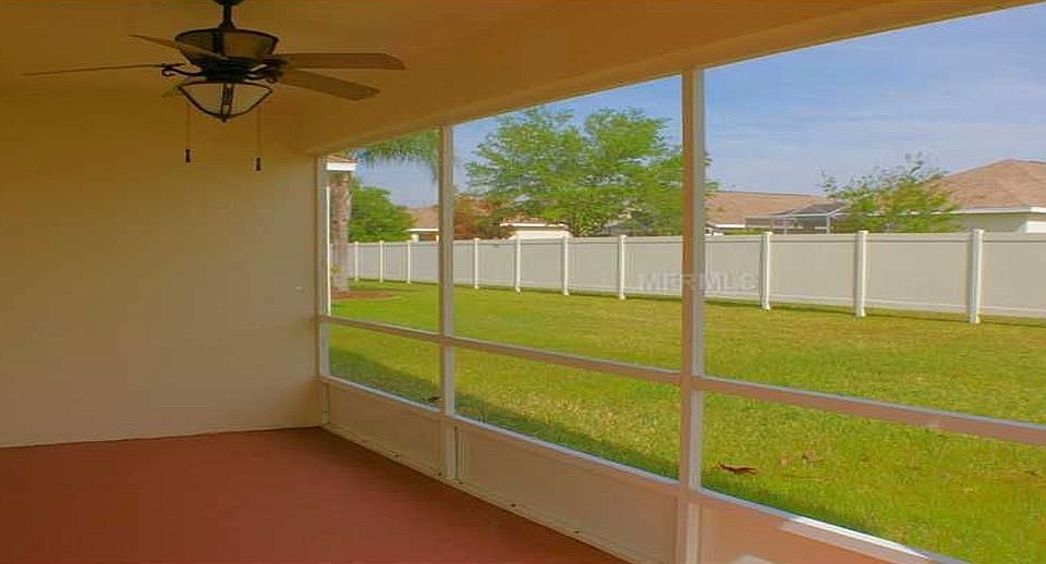 2nd image of 2916 Banyan Hill Ln