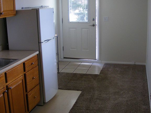 4th image of 115 N Park St #11