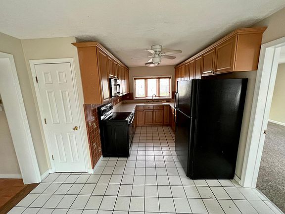 5th image of 2710 S Union St