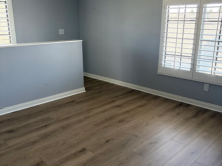 345 Avocado St #204B — Photo 15