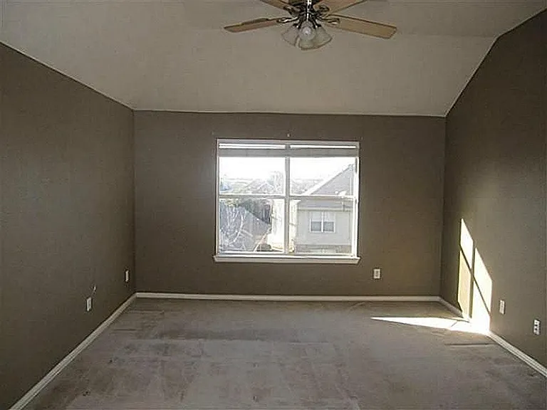 6579 Longhorn Trl — Photo 8