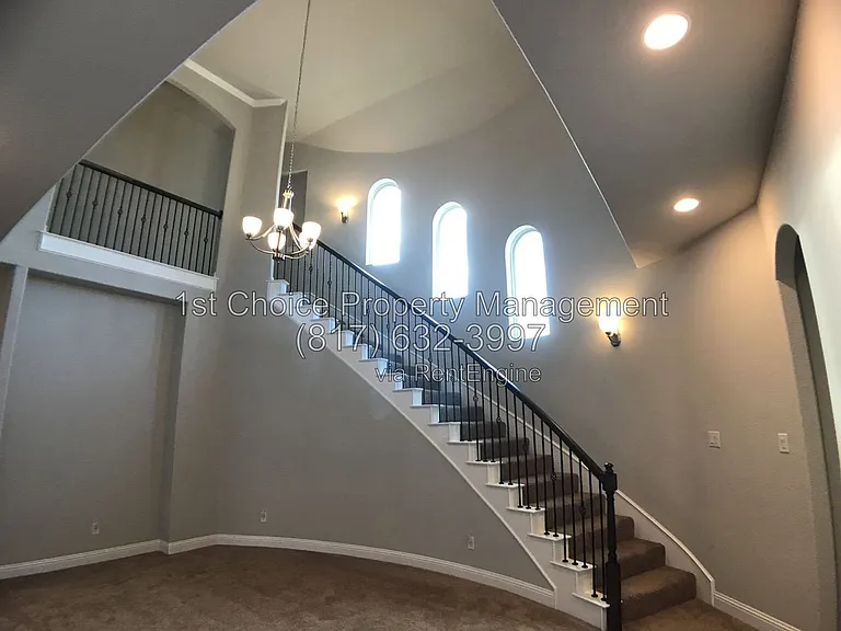 5913 Richmond Dr — Photo 7