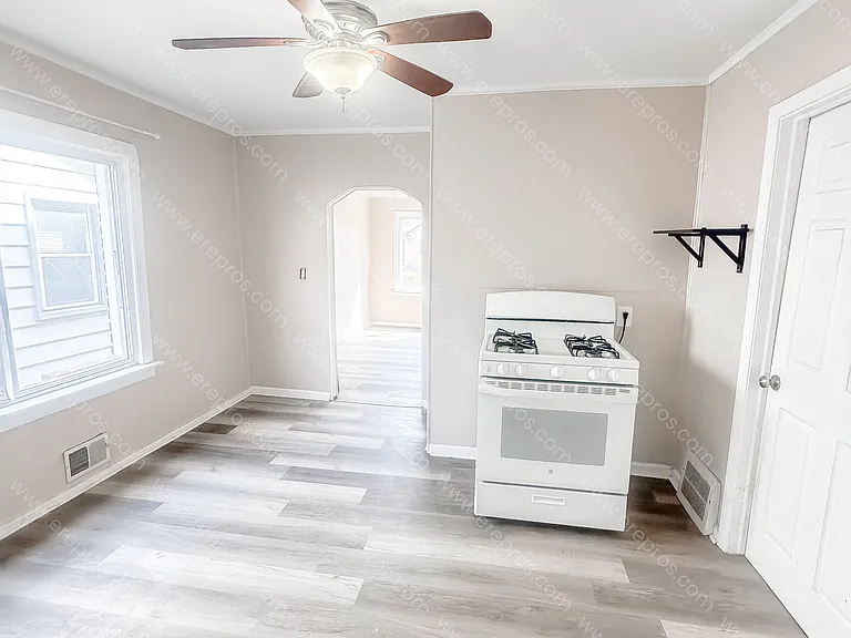 1578 Chestnut St #1 — Photo 7
