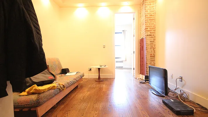 Rented by Nooklyn NYC LLC | media 7