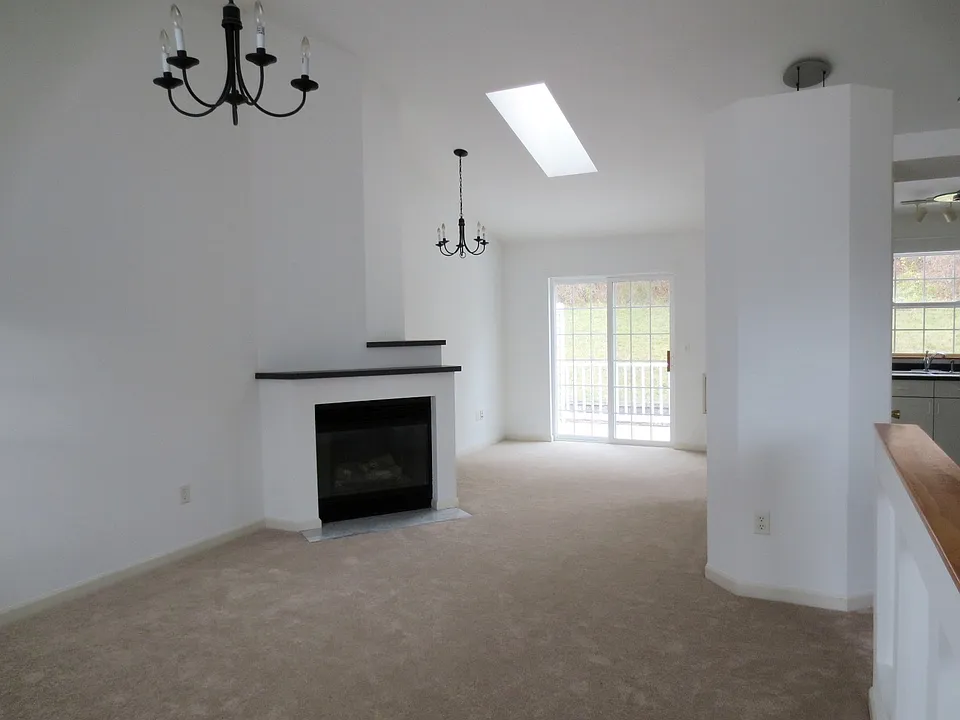1062 Dryden Rd #18