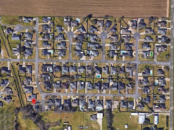 3rd image of 202 S Grindstone Dr