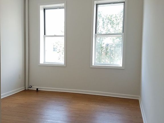 3rd image of 37-35 Crescent St #51