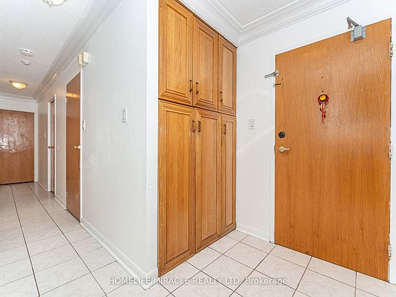 3rd image of 236 Albion Rd #208