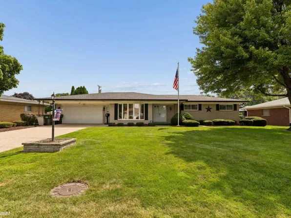 37344 Ruth Dr, Sterling Heights, MI 48312