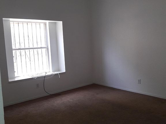 4th image of 5759 Sean Haggerty Dr #A