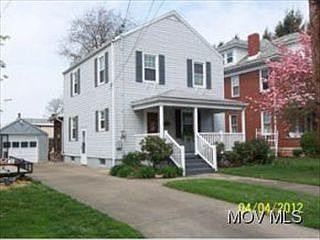 3rd image of 1805 Pearcy Ave