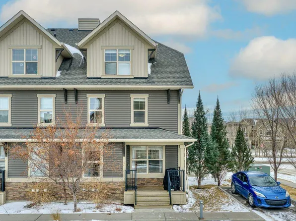 50 N Belgian Ln #103, Cochrane, AB T4C 0Y5
