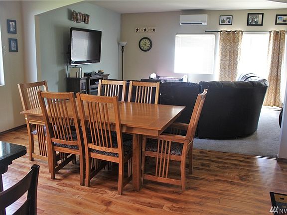 4th image of 706 S Cypress Ct
