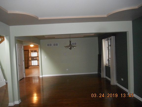 4th image of 900 Warwick Dr