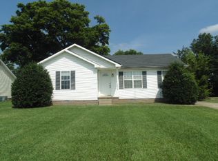 1008 Poppy Seed Dr, Oak Grove, KY 42262