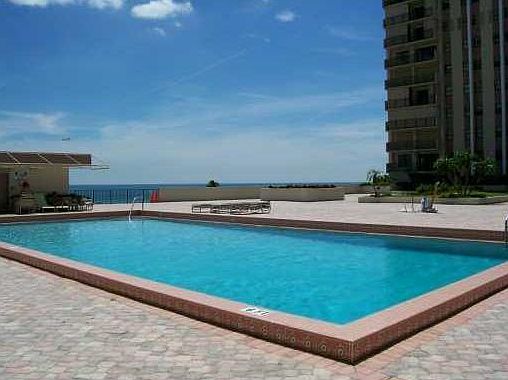 Updated Oceanfront 2 bedroom-2 bath with amazing views