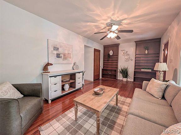 4th image of 4043 McDonald Ave