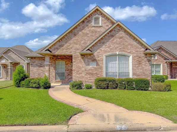 616 Mockingbird Pl, Corsicana, TX 75110