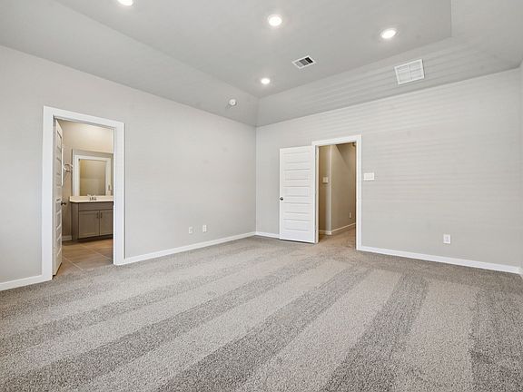 23-custom-Houston - Spring Brook Village- 4116 Good Vineyard Ln Houston TX 77080-017.jpg