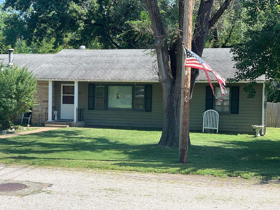 200 E Elm St, Auxvasse, MO 65231 MLS 409463 Zillow