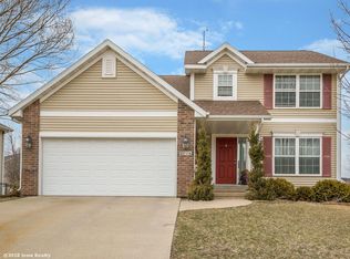 1016 Rolling Creek Dr NE, Cedar Rapids, IA 52402