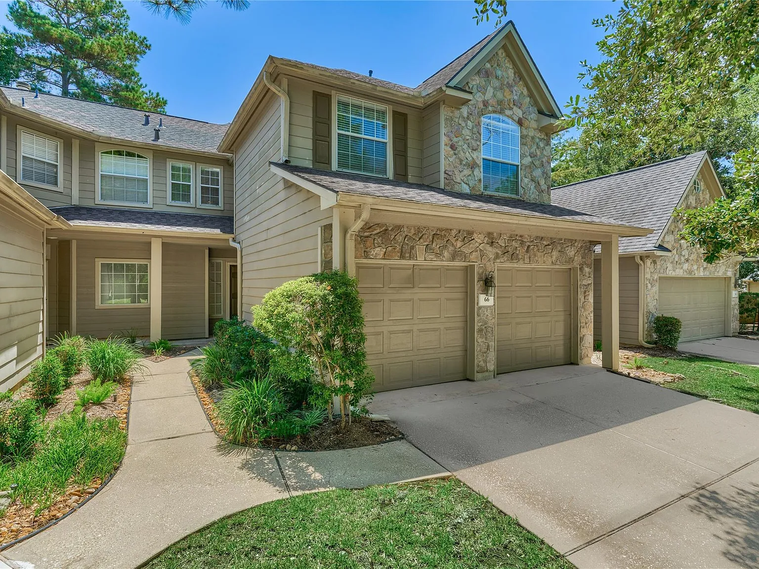3 bed, 2.5 bath, 2045 sqft, $2,500 — Photo 4