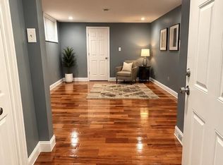 719 Rhawn St APT 1, Philadelphia, PA 19111