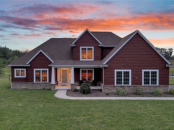 2nd image of 1919 Boies Rd