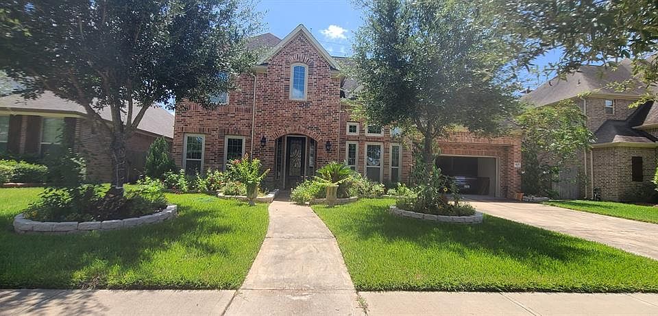 1st image of 4119 Scenic Valley Ln