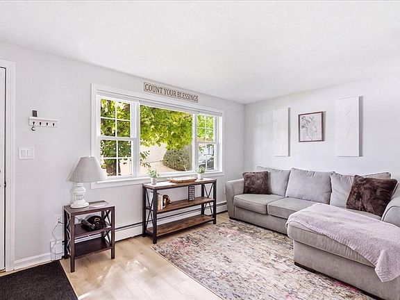 2nd image of 12 Lydon Ln #C2