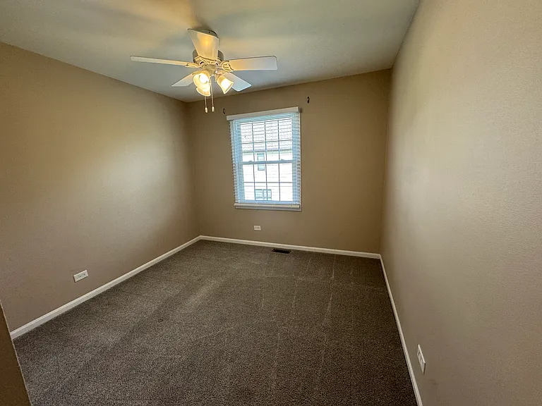 11411 Douglas Ave #C — Photo 15