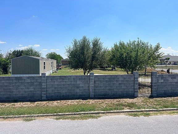 2nd image of 2302 Granjeno Dr