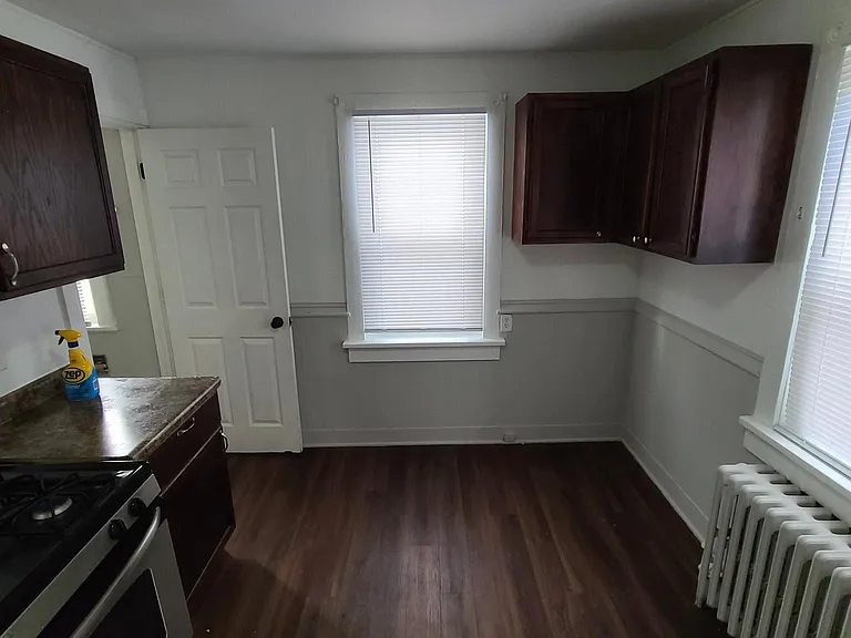 118 E Concordia Ave — Photo 5