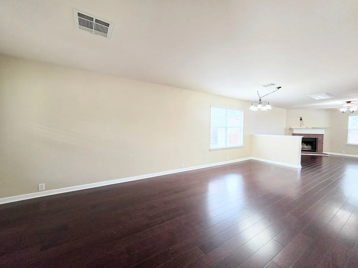 Building Photo - 914 Tisbury Pkwy