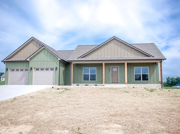 3885 Winter Haven Dr, Cookeville, TN 38501