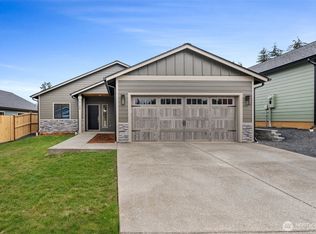 2108 Hawks View Ln, Winlock, WA 98596