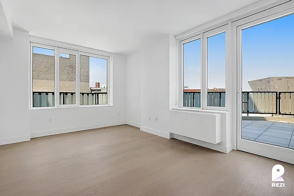 Rented by REZI | media 33