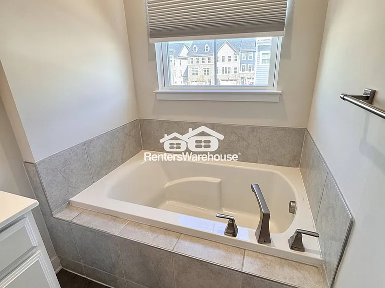 6242 Islington St — Photo 19