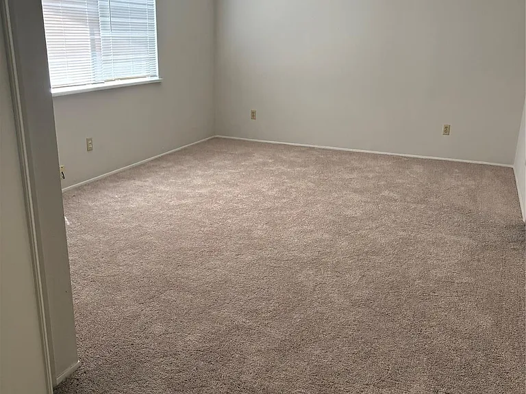 18310 Navajo Trail Dr — Photo 6