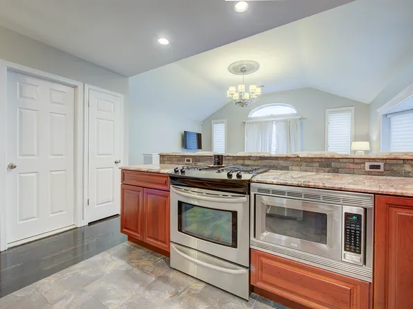 161 Beach 128th Street image 18 of 38