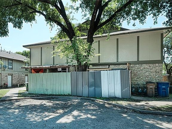 3rd image of 5807 Cougar Dr
