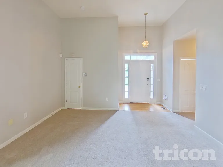 6297 Redcliff Dr — Photo 2
