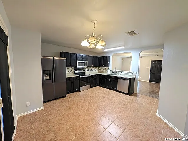 3 bed, 2.5 bath, 1373 sqft, $1,850 — Photo 4