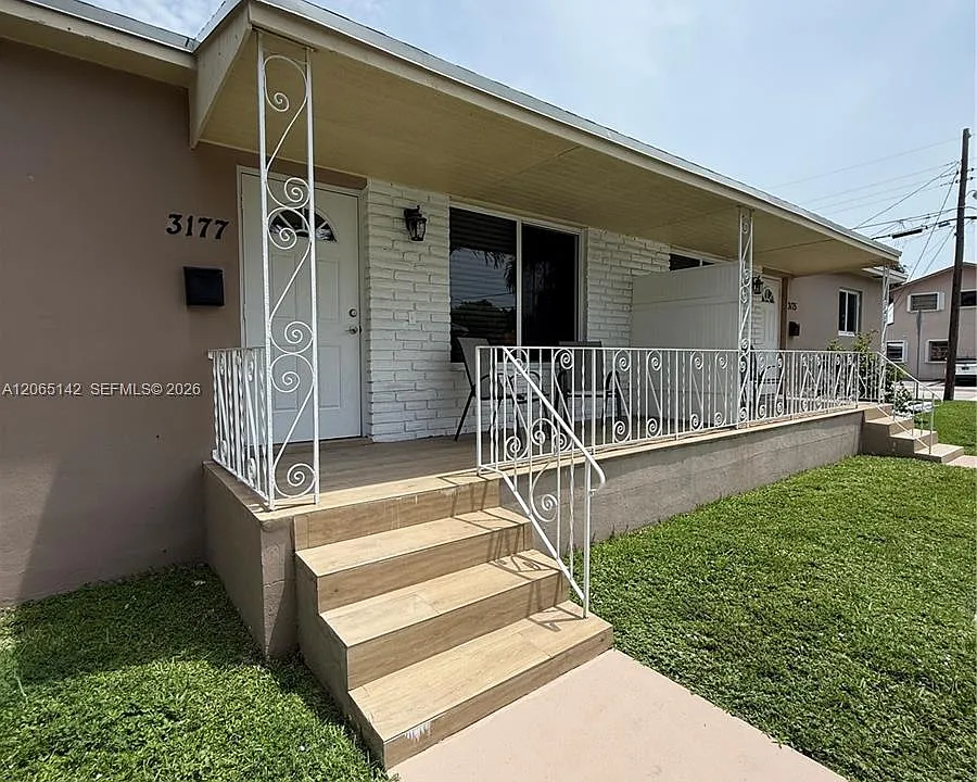 3177 SW 27th Ter #3177