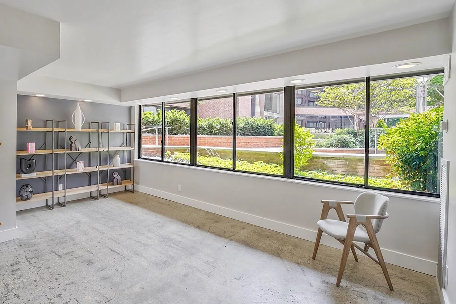 Studio, 1.0 bath, 452 sqft, $3,829 — Photo 3