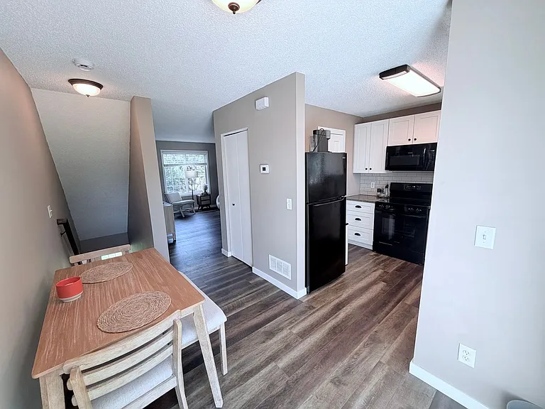 15539 Flight Way — Photo 4